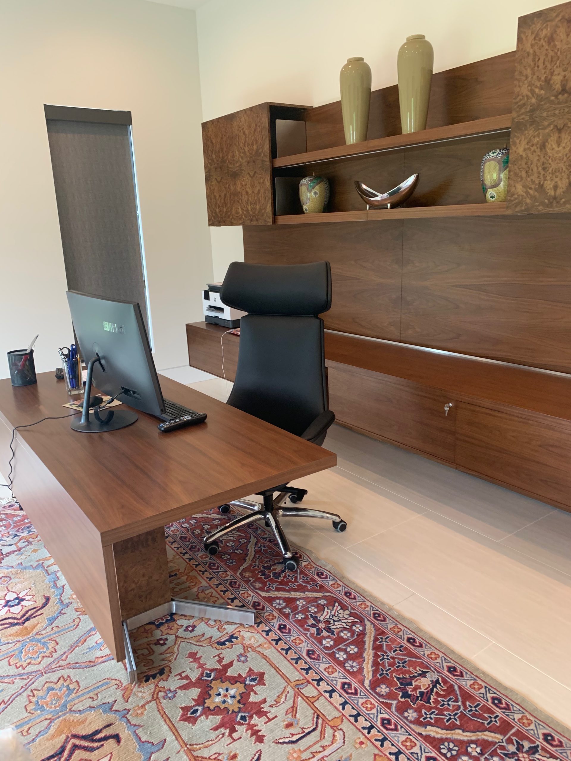 Luxurious Executive Wood Home Office Desk installation