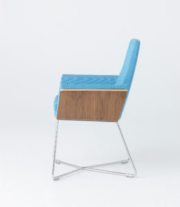 Side View Retro Mod Wire Chair
