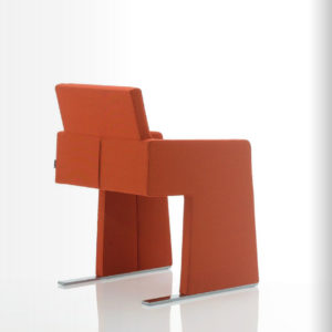 Pavane-Pull-Up-Chair