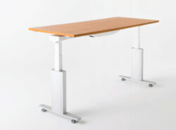 Height-Adjustable-Mobile-Table