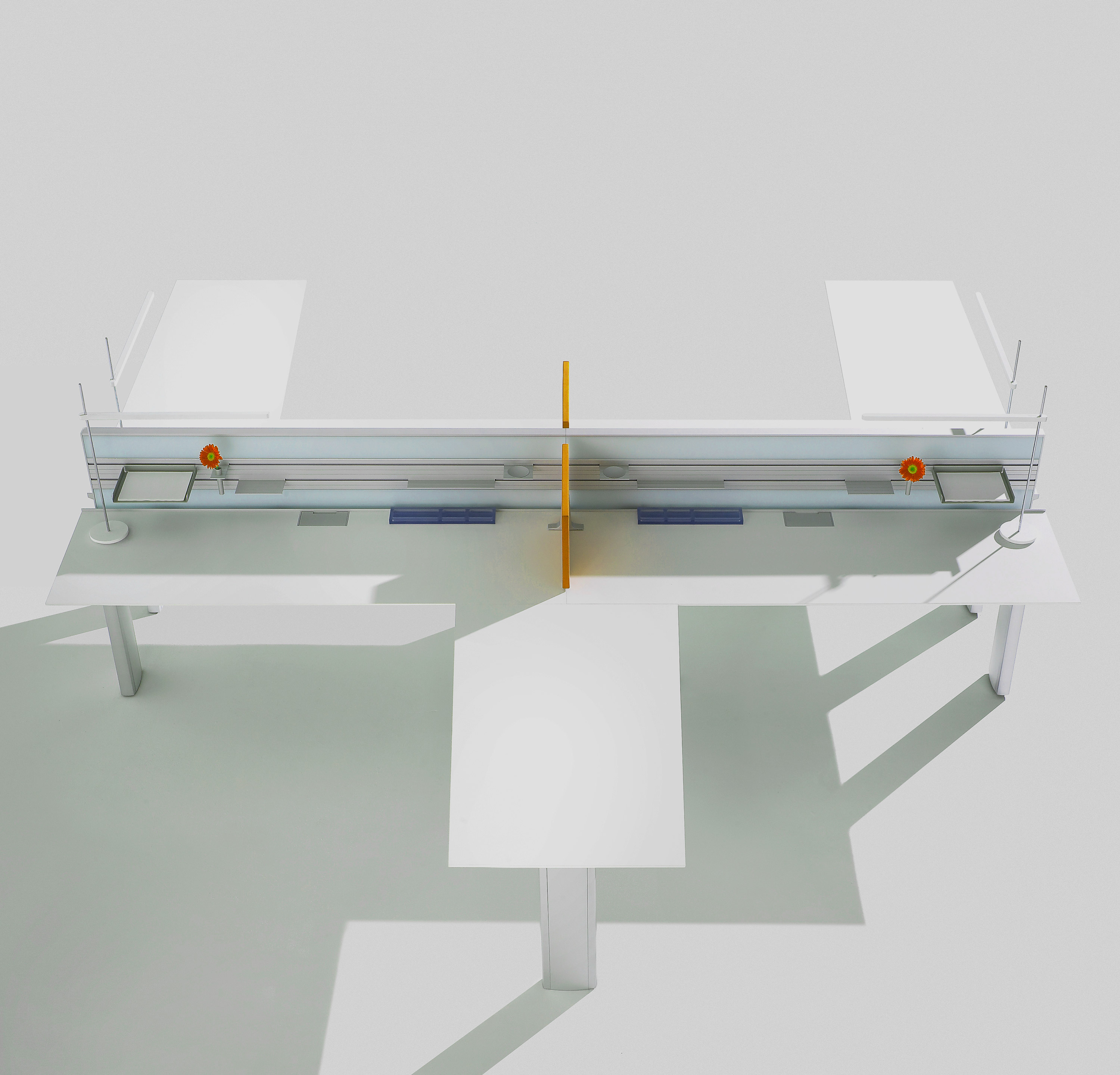 Farranique-Open-Space-Desk