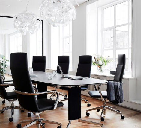 Awesome High back Chromium Alpha Conference Chair