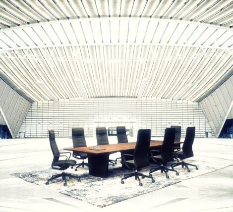 Modern Conference Table - Ambience Doré