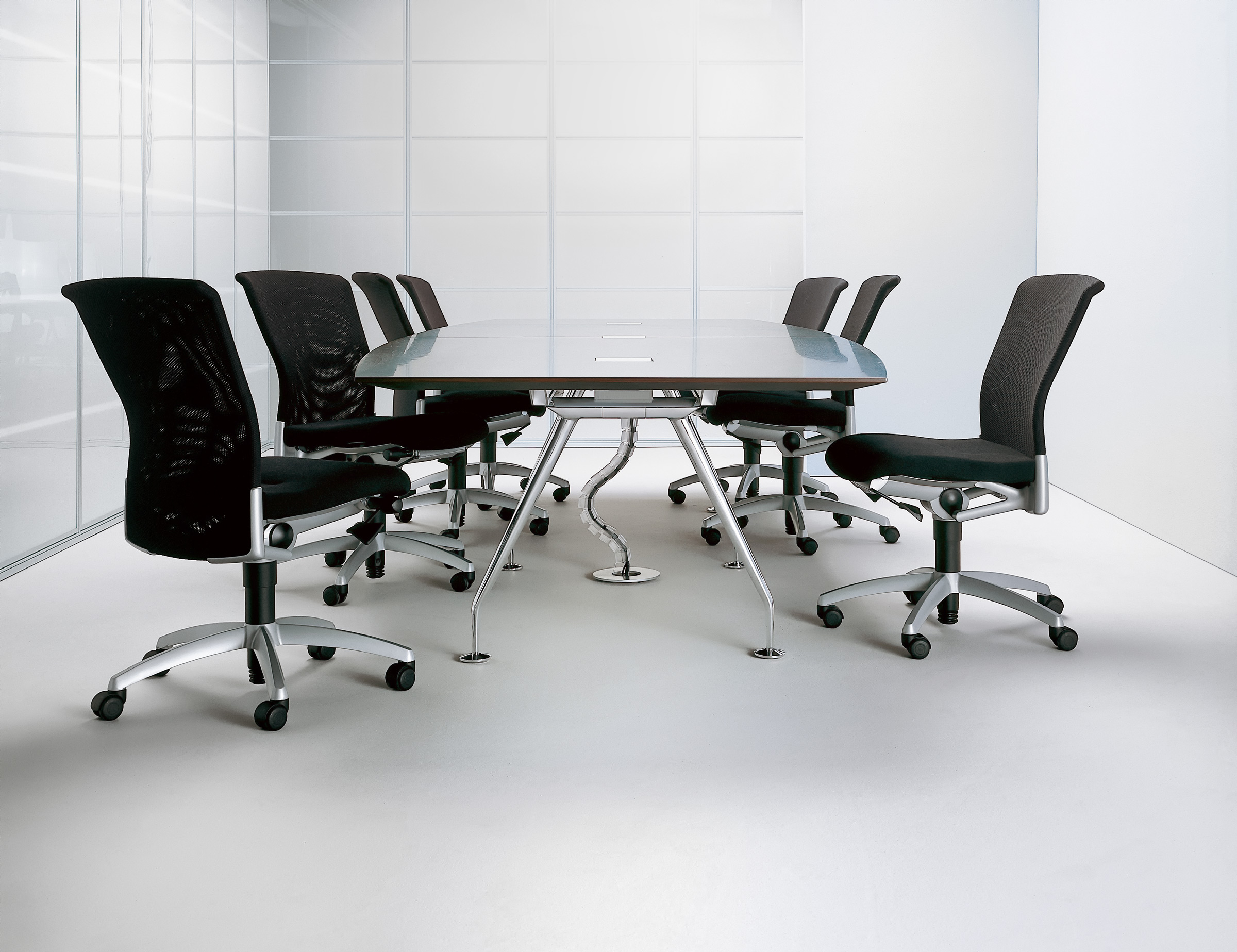 White Flight Landing Table - Image 5