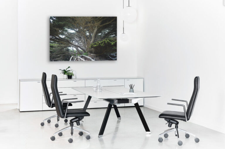 Paramount Silhouette Table